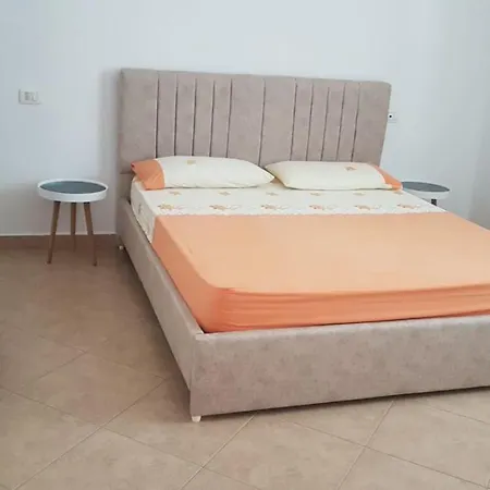 5 Apartment *